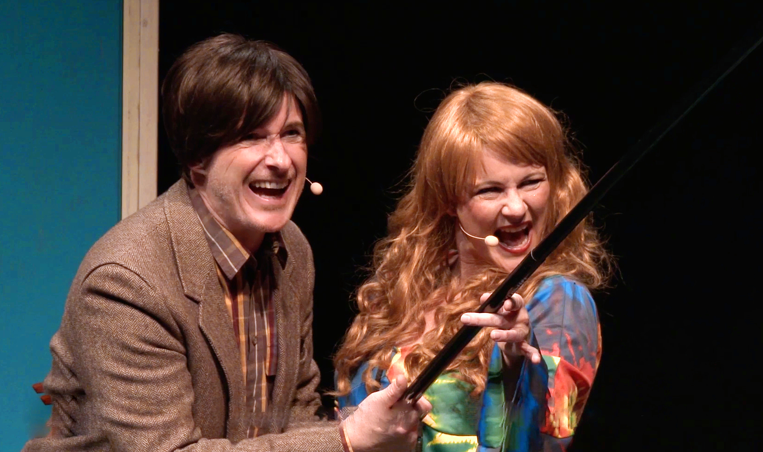 Mikael och Veronica håller i ett spö.