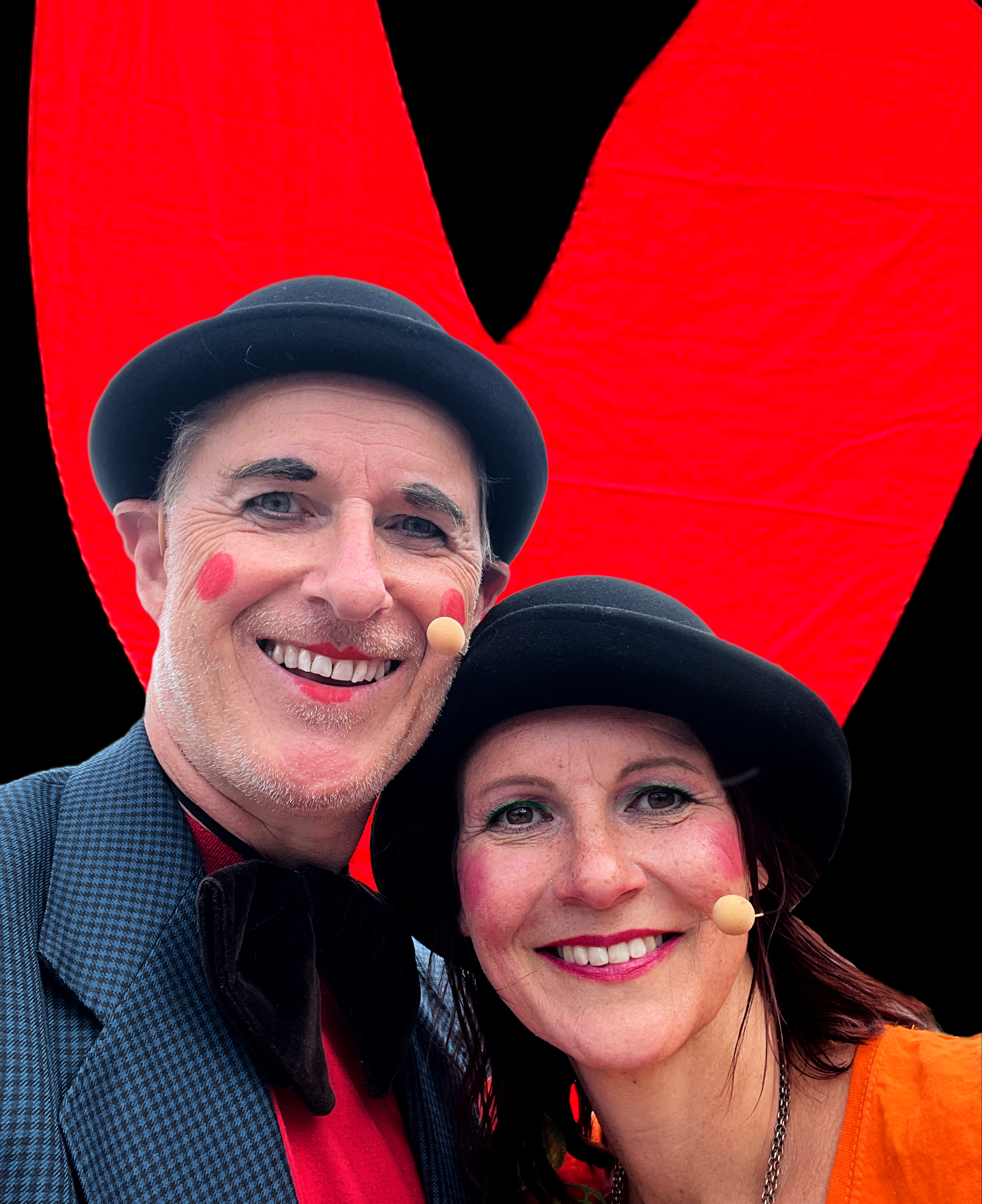 Ett stort rött hjärta mot svart bakgrund.